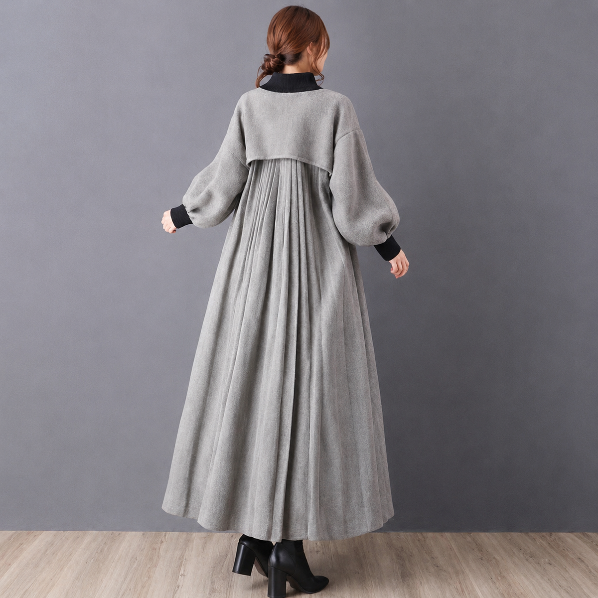 レディース ロングワンピース ハイネック ランタンスリーブ 長袖 ゆったり フレアシルエット プリーツ風 体型カバー 大人カジュアル 秋冬